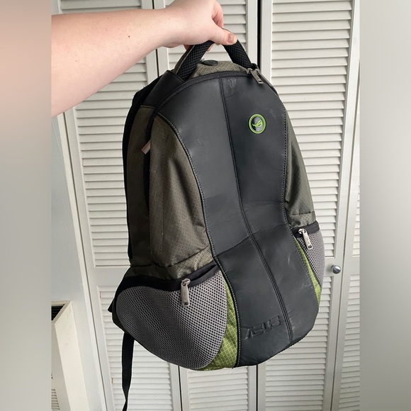 🍄 ASUS ROG Gaming Laptop Backpack with Big Pockets and Laptop Sleeve - Picture 1 of 12